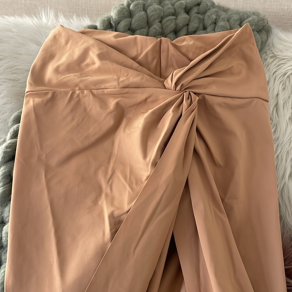 SKIMS NWT Signature Swim Sarong Skirt size M ~ Ochre color 🧡 - Picture 2 of 9